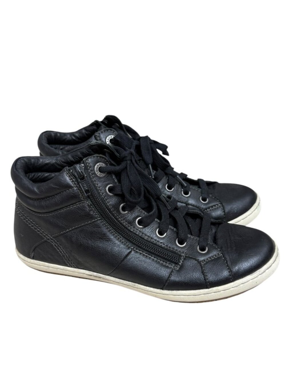 Taos Union Black leather Bootie Sneakers women’s size 7.5